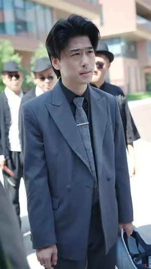 特工王牌的首富千金老婆（74集）直接看到大结局