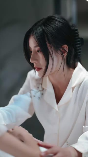 穿越时空的来电（40集）常回家看看短剧