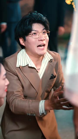 癌症后，被儿子赶出家门（66集）热门短剧抢先