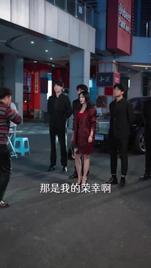 大叔的四个女房客（91集）推荐热门短剧