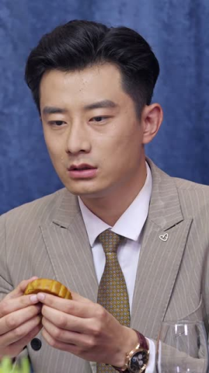 新：举头望明月（30集）爆火短剧推荐