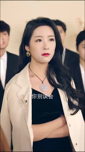 战神的五个绝色师姐倒追我（82集）热门了短剧