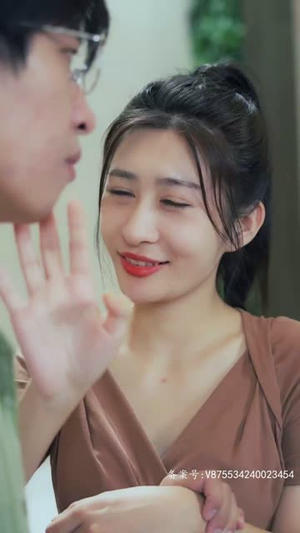 我和房东的秘密，我的美女室友，这个房客不一般（合集）常回家看看短剧