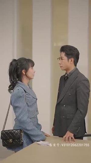 厉少的双面娇妻（100集）精彩的网络短剧