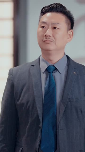 误拆快递，发现上司秘密（97集）高分佳作免费看