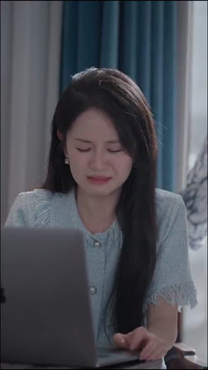 真假千金姐姐死后成为霸总白月光（74集）全集