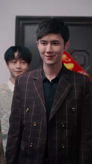 引凤还巢(100集) 引凤还巢(100集) 精彩的网络短剧