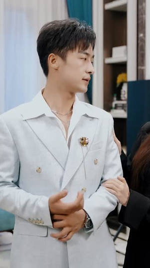 透视狂少（71集）小短剧推荐