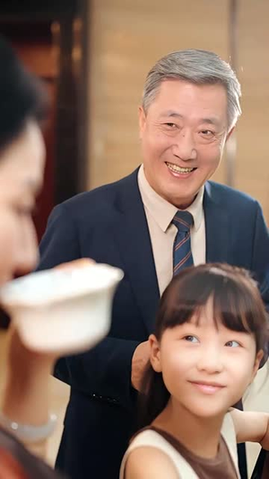 萌宝告状农民工爹地是战神 (60集) 在哪个平台看