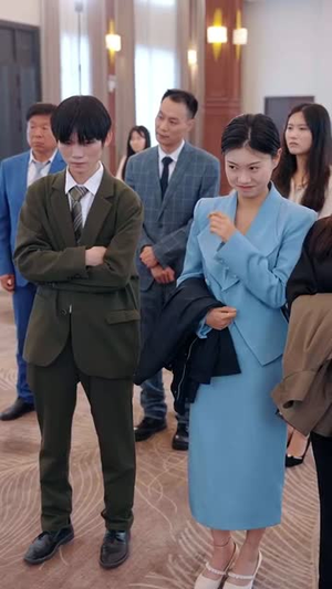 冷眼旁观的她 (61集) 精彩短剧看不停