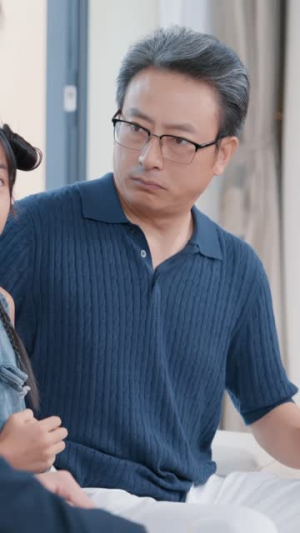 帅爸的兽语小千金（79集）精彩的短剧