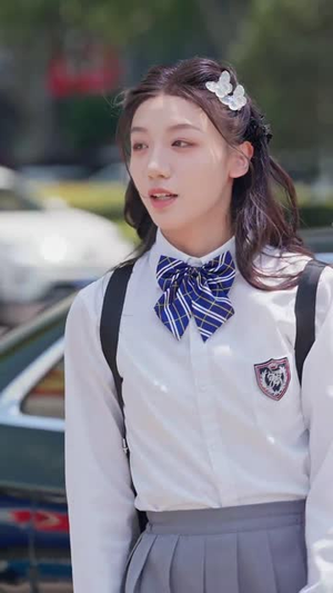 当山河四省高三生成为京市真千金 (66集)快来看短剧