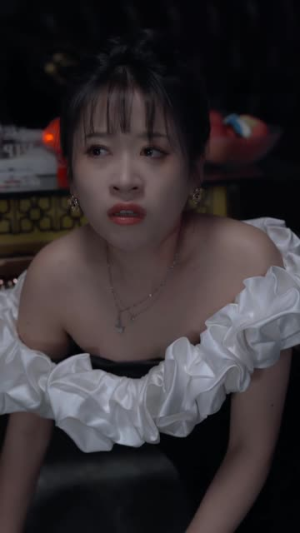 穿书女配自救指南（65集）温柔追捕短剧