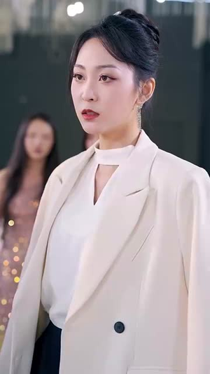 这个高手稳如老狗（109集）最近很火的短剧