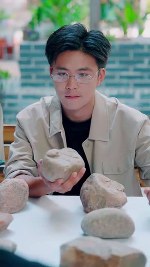 鉴宝黄金瞳（102集）追短剧看全集