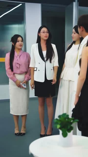 我的房东是偶像歌手（80）高清无码免费看