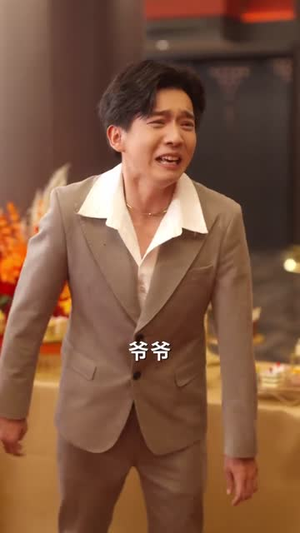 霓裳归来适九天（85集）短剧精彩片段