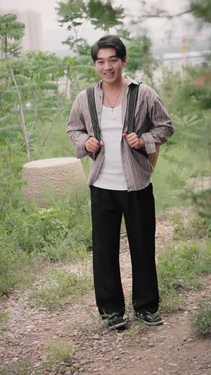 山村龙抬头(80集) 山村龙抬头(80集)热播短剧重燃