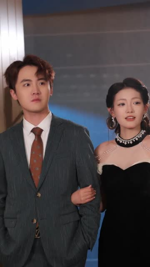 万界收租，女帝也得上供（60集）男主角是谁