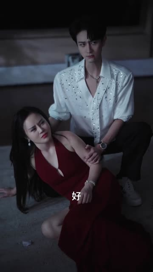 年上月光之姐姐的专属骑士（68集）短剧免费看全集