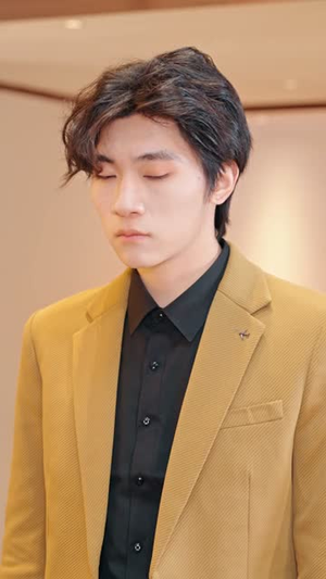 招惹黑月光后，我被一味偏纵（80集）短剧热播中